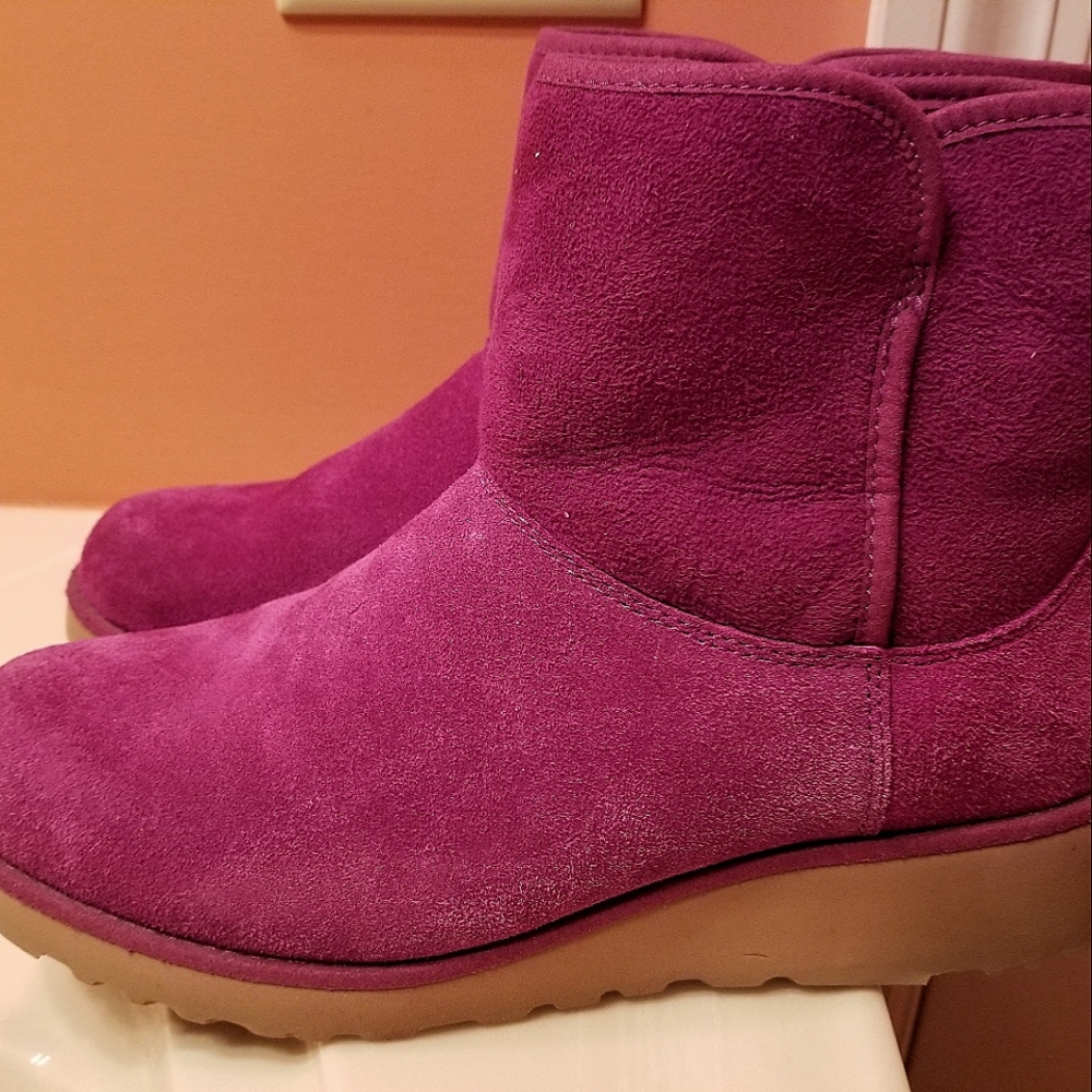 UGG Australia Women's Purple Kristin Suede Wedge Heel Winter Boot US Size 9.5